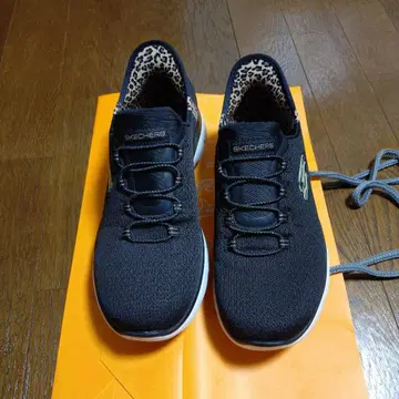 스케쳐스 여성용 스니커즈 23cm