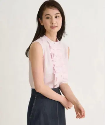 아나이 [잡지 게재] 보태니컬 린넨 프릴 스탠드 블라우스