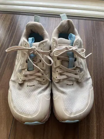 Altra lonepeak7 알트라 론피크 우먼 US6