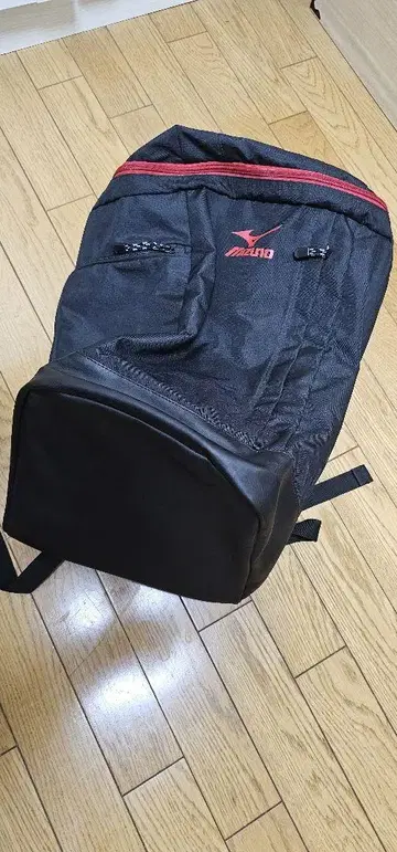 미즈노 워킹 백팩 35L 헬멧 수납 가능