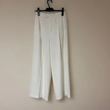 2024 AW 1er Arrondissement 화이트 와이드 팬츠