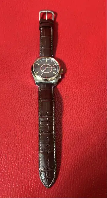 Paul Smith 솔라 손목시계