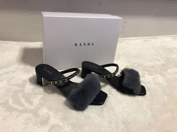 [ 가을을 앞서 만나다 ] RANDA 2WAY 퍼 벨트 뮬 샌들