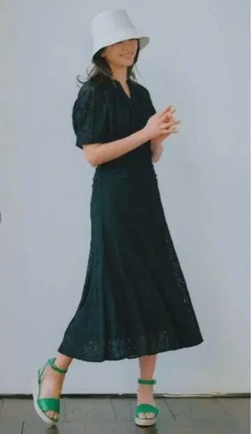 CELFORD 스트레치 레이스 내로우 원피스