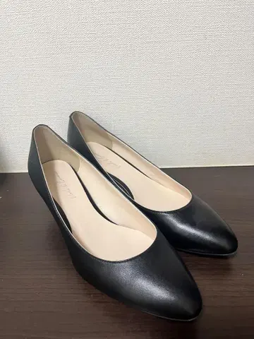 블랙 스틸레토 펌프스 힐 약 5cm