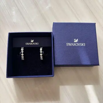 Swarovski 스와로브스키 실버 귀걸이(양쪽 귀용)