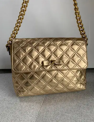 Marc Jacobs 골드 퀼팅 숄더백