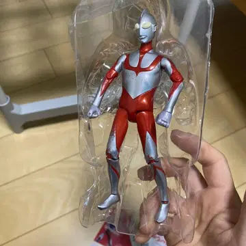 울트라맨 피규어 반다이