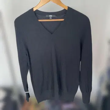 UNIQLO 블랙 V넥 니트 XL 캐시미어 100%