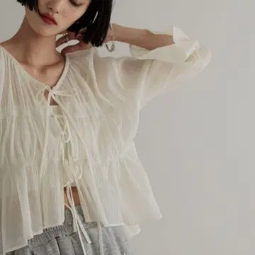 LOWRYS FARM 요류 셔링 블라우스 새상품급