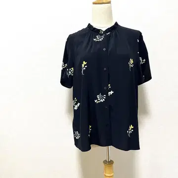 UNIQLO 콩트와 데 코토니에 레이온 프린트 블라우스 L