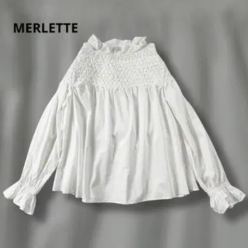 현행 마레트 코튼 스모킹 블라우스 프릴 소매 자수 화이트