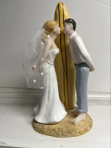 케이크 토퍼 키스 인형