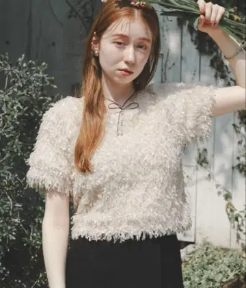 hinari 페더 얀 반팔 풀오버 아이보리