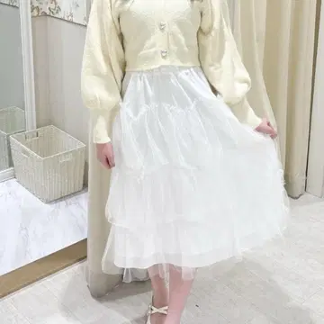 에블린 evelyn 라메 티어드 SK 화이트