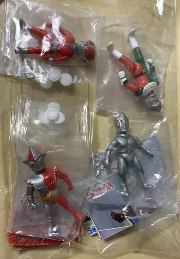 츠부라야 프로덕션 히어로즈 소프트 비닐 볼체인 마스코트 미러맨 피규어