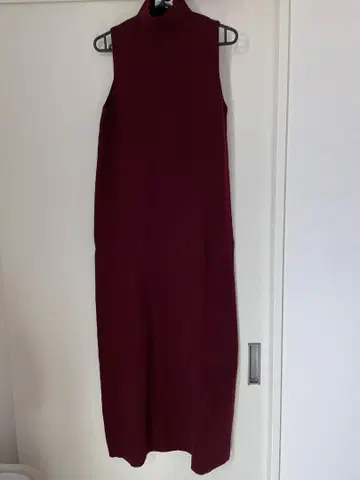 [ZARA] 슬리브리스 니트 롱 원피스 버건디