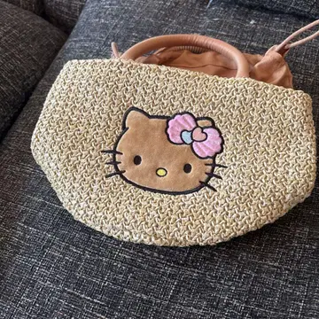 HELLO KITTY 일광화상 키티 바스켓백