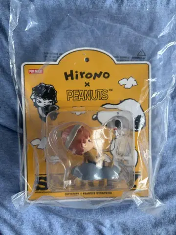 팝마트 Hirono x Peanuts Snoopy
