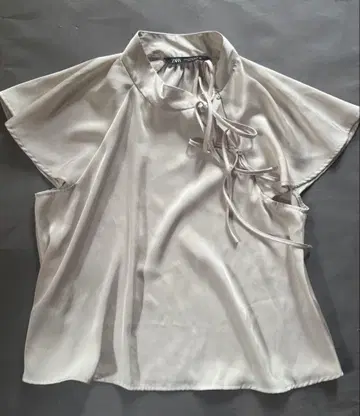 Zara 차이나풍 티셔츠 광택 블라우스 플레어 소매