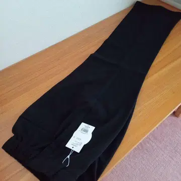 [새 상품] LEPSIM 잘 늘어나는 슬랙스 팬츠 블랙 택 포함