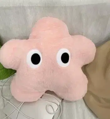 별 모양 핑크 봉제인형