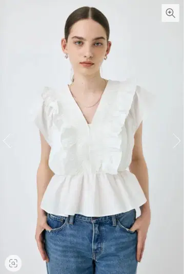 SHIRRING RUFFLE PEPLUM 상의
