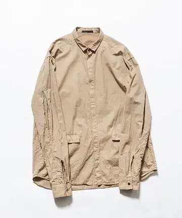 The viridi-anne 플랩 포켓 긴팔 셔츠