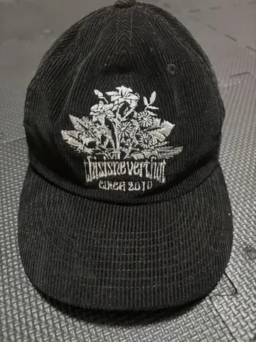 thisisneverthat 블랙 코듀로이 캡