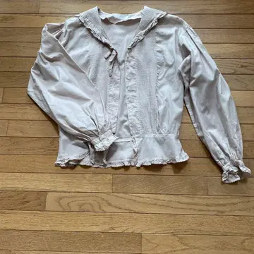 핑크하우스 프릴 장식 옅은 핑크 긴팔 블라우스 세일러 칼라