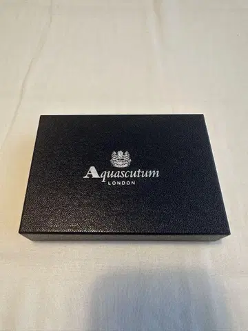 Aquascutum 가죽 카드 케이스 네이비 컬러