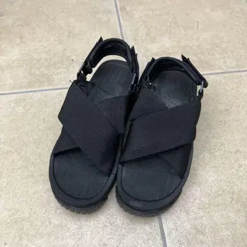 SHAKA 블랙 샌들