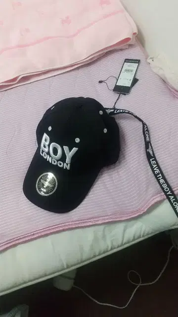 레어 택 포함 새상품 롱 스트랩 BOY LONDON 야구 모자 블랙