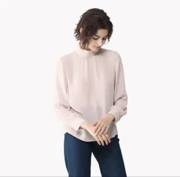 띠어리 럭스 긴팔 스탠드 카라 블라우스 옅은 핑크 38
