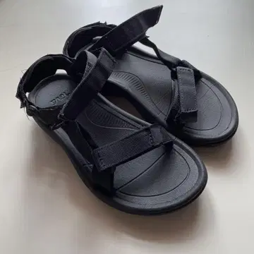 Teva 블랙 스포츠 샌들 23cm