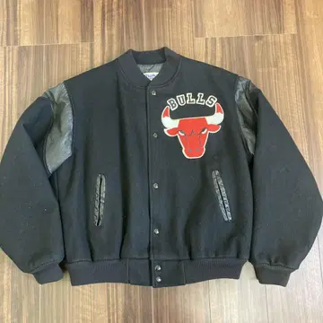 Chalk Line USA 제작 미국 바시티 자켓 블랙 시카고 불스 L