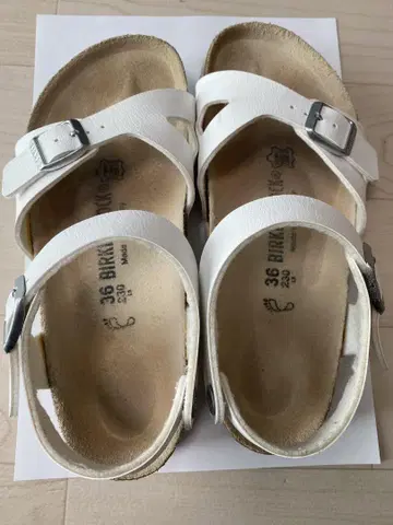 Birkenstock 화이트 샌들 36
