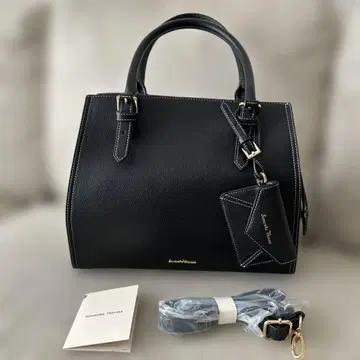 Samantha Thavasa 블랙 핸드백