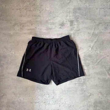 UNDER ARMOUR 언더아머 하프 팬츠 블랙 저지