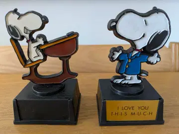 스누피 SNOOPY Aviva 사 트로피 2점 일괄