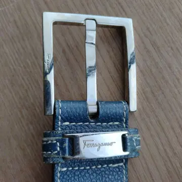 Ferragamo 네이비 가죽 벨트
