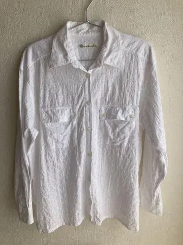 Brahmin 화이트 긴팔 셔츠 브라민 화이트 자수 패턴 제품 심플