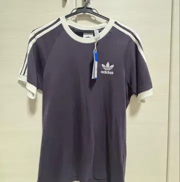 adidas 반팔 티셔츠 XS 미사용 새상품