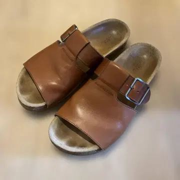 A.P.C. 브라운 컴포트 샌들 38