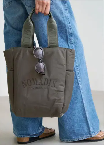 [미사용] NOMADIS IENA 별주 SAC PADDED 토트