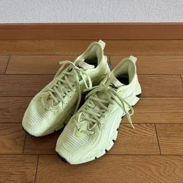 [가격 인하!] Reebok ZIG KINETICA 3 러닝화