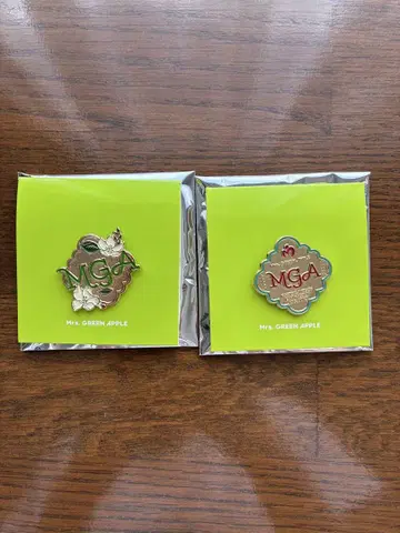 Mrs. GREEN APPLE MGA 미세스 핀 배지 2세트