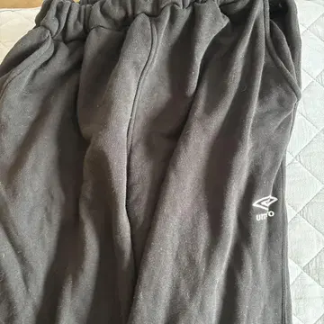 umbro 블랙 바지