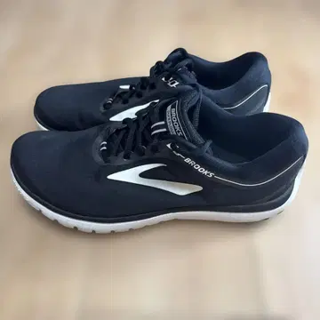 새상품급 Brooks Pure Flow 7 27.0cm
