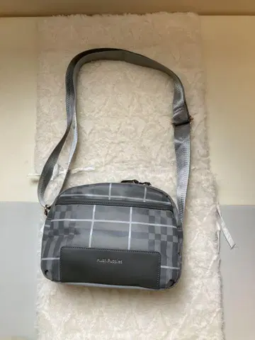 Hush Puppies 그레이 체크 무늬 숄더백 새상품